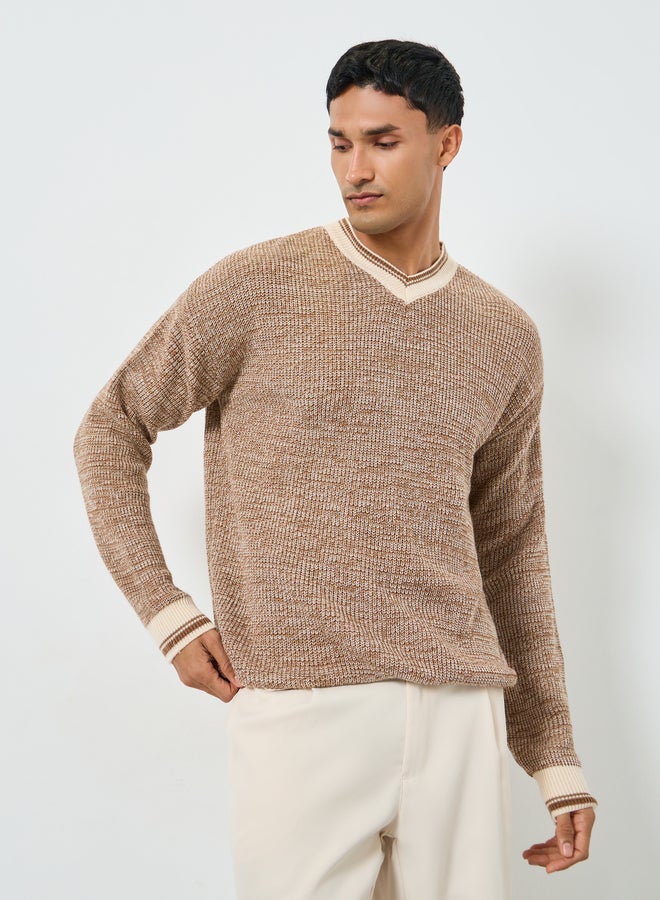 ستايلي سويتر محبوك بقصة مريحة - Image 3